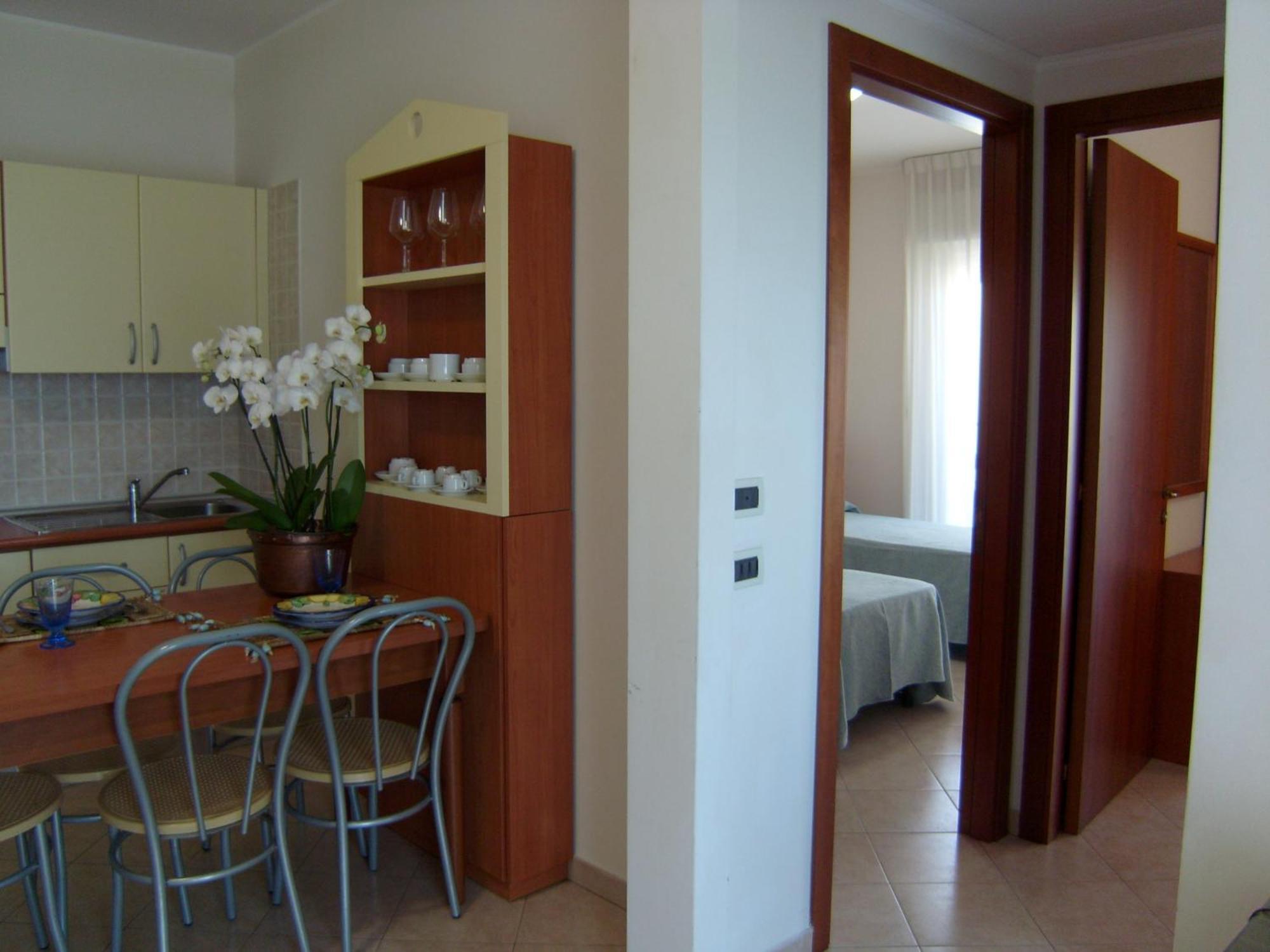 Residence Torre Del Mar Alba Adriatica Room photo