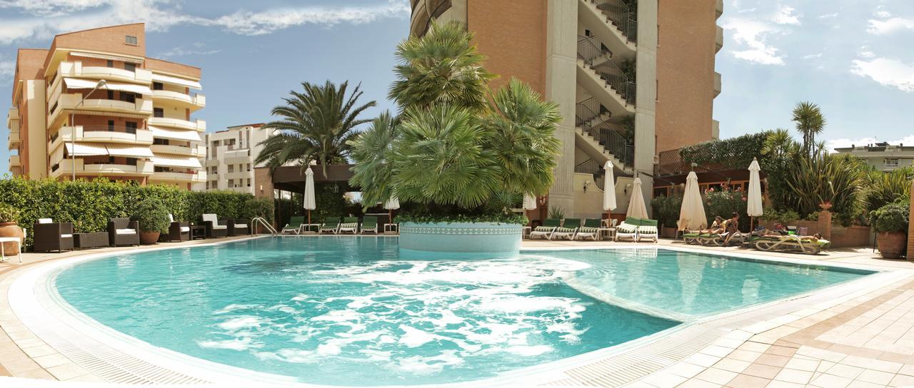 Residence Torre Del Mar Alba Adriatica Exterior photo